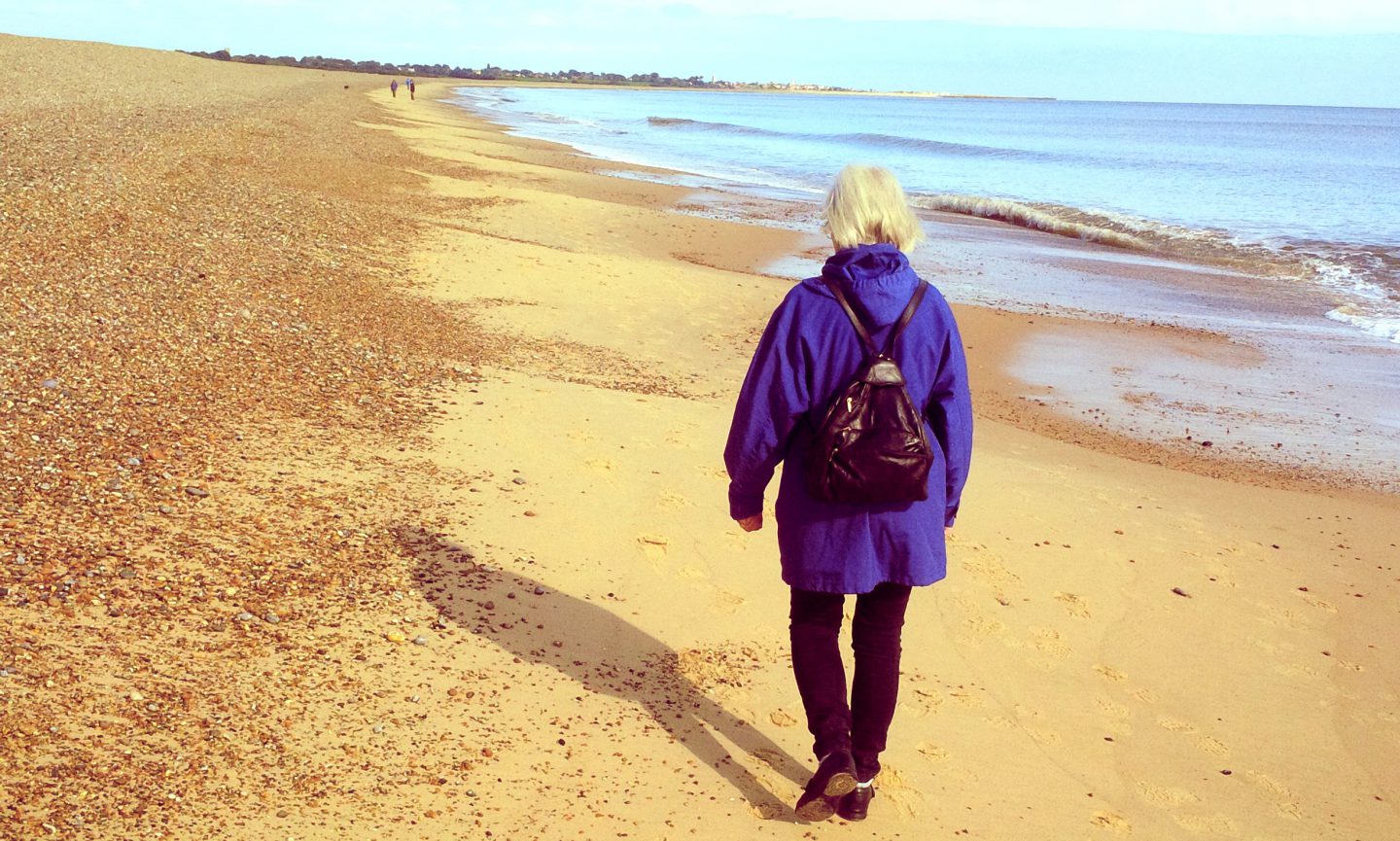 cropped-jackie-on-the-beach-suffolk-20151.jpg